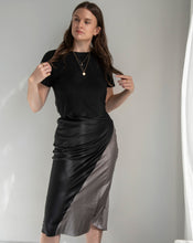 Load image into Gallery viewer, Colour Block Midi Skirt
