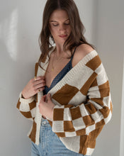 Load image into Gallery viewer, Bold Checkered Cardigan
