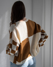 Load image into Gallery viewer, Bold Checkered Cardigan
