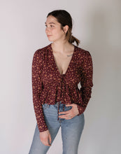 Load image into Gallery viewer, Floral Peplum Top
