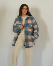 Load image into Gallery viewer, Oversized Flannel Jacket
